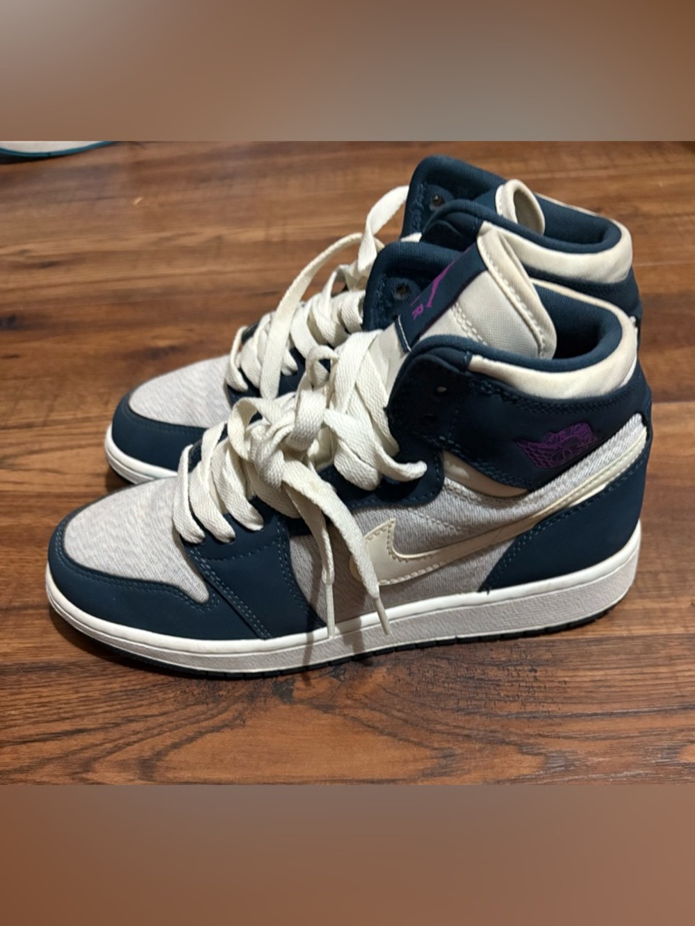 New with Defects Jordan(GS) Air Jordan 1 Retro High 'Squadron Blue' size 5.5Y
